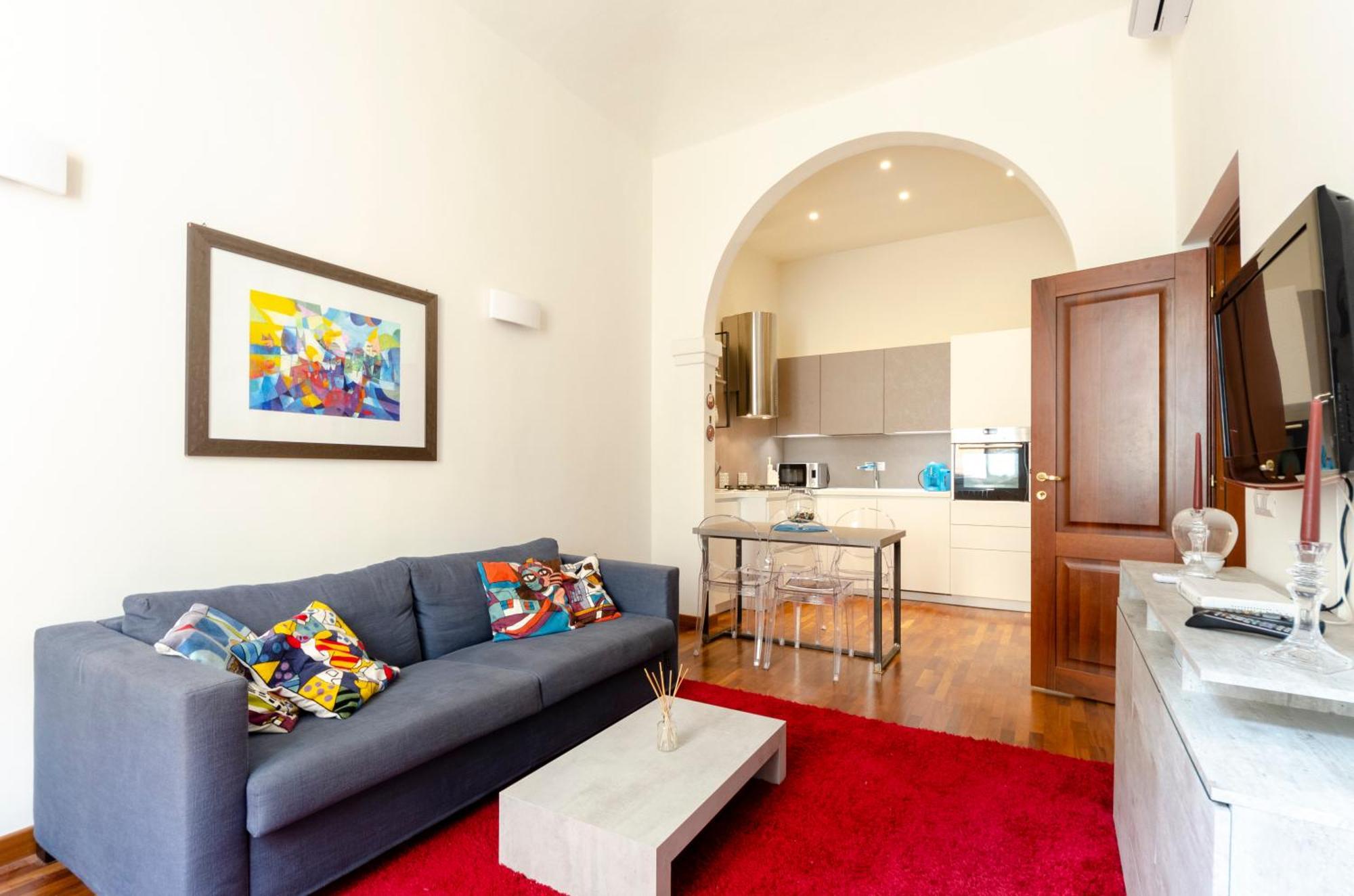 Apartment Joivy Bright 2br Flat With Parking In Centre *